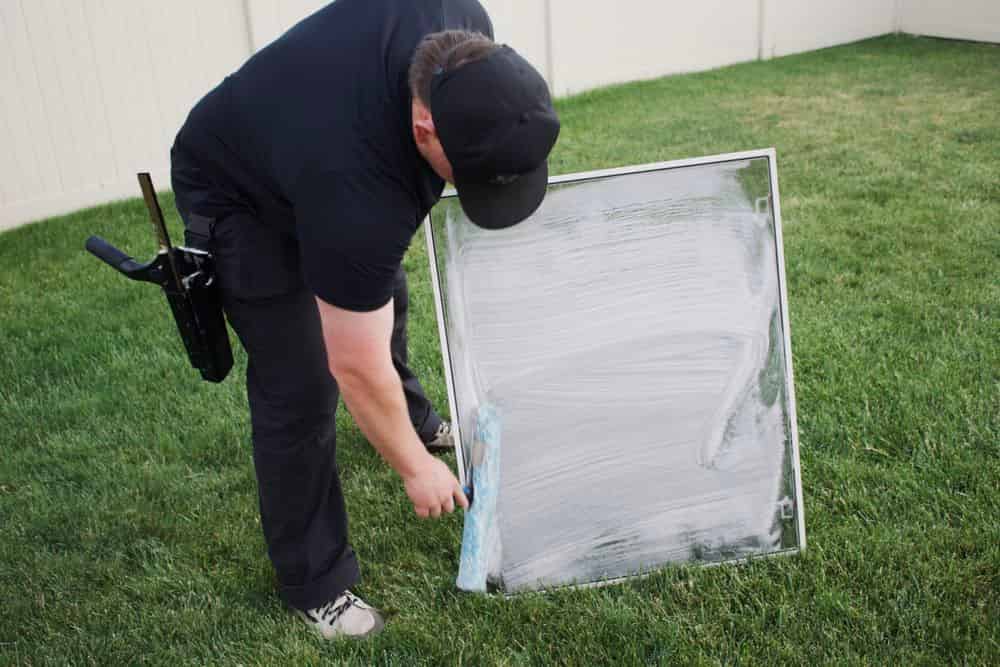 Screen Cleaning Services image